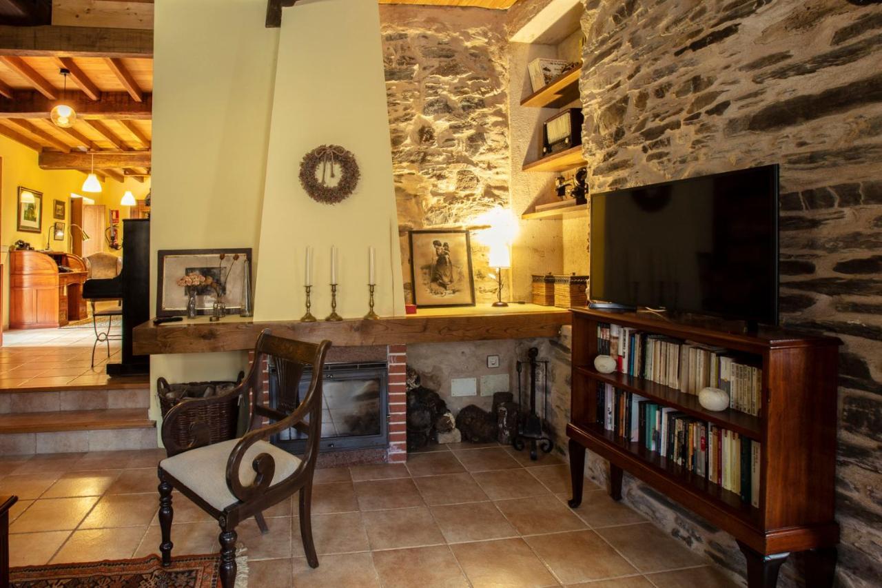Lugar Del Rio Vendégház Couzadoiro Kültér fotó